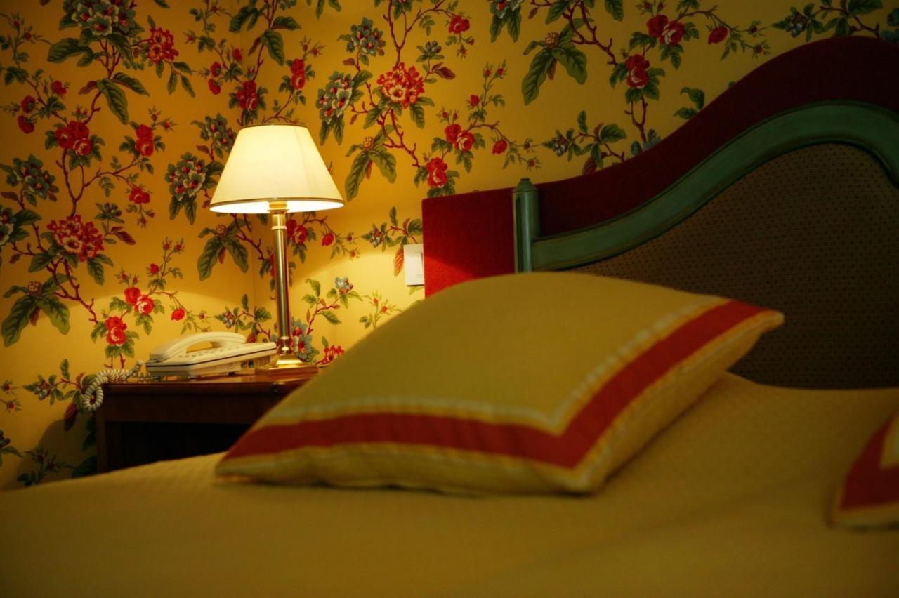 Hotel Le Manoir De Bellerive Le Buisson-de-Cadouin Zewnętrze zdjęcie